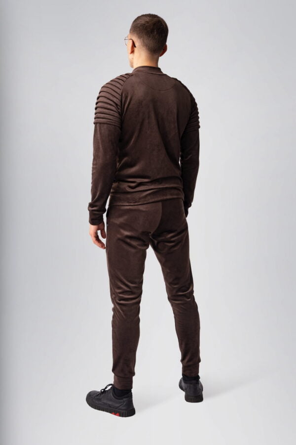Brown velour tracksuit with pleats
