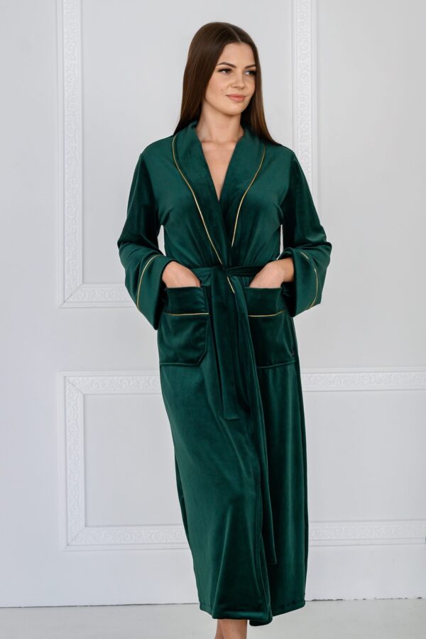 Žalias ilgas veliūrinis chalatas