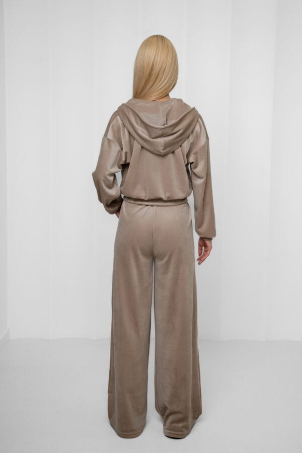 “Lounge” Nude velour pants